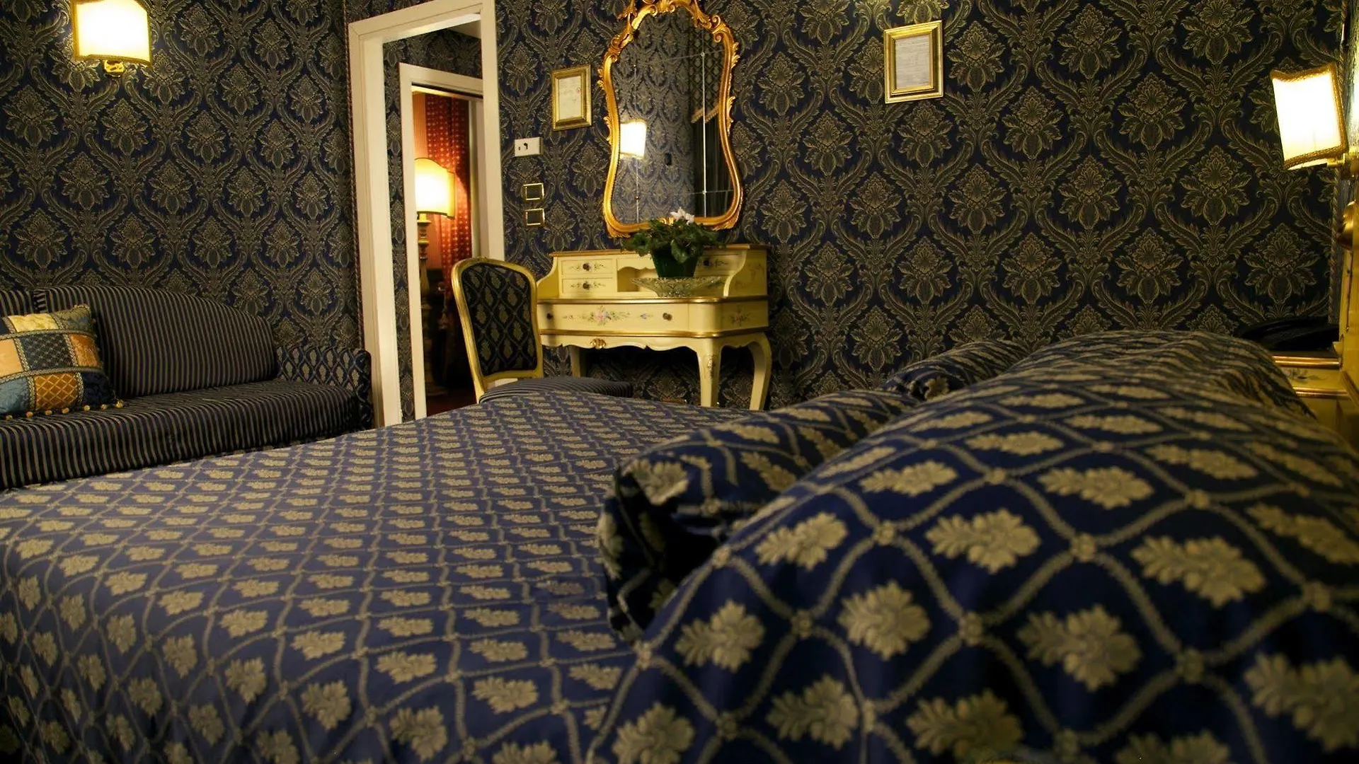 Ca' Morosini 1 & 2 Hotel Venice Guest house
