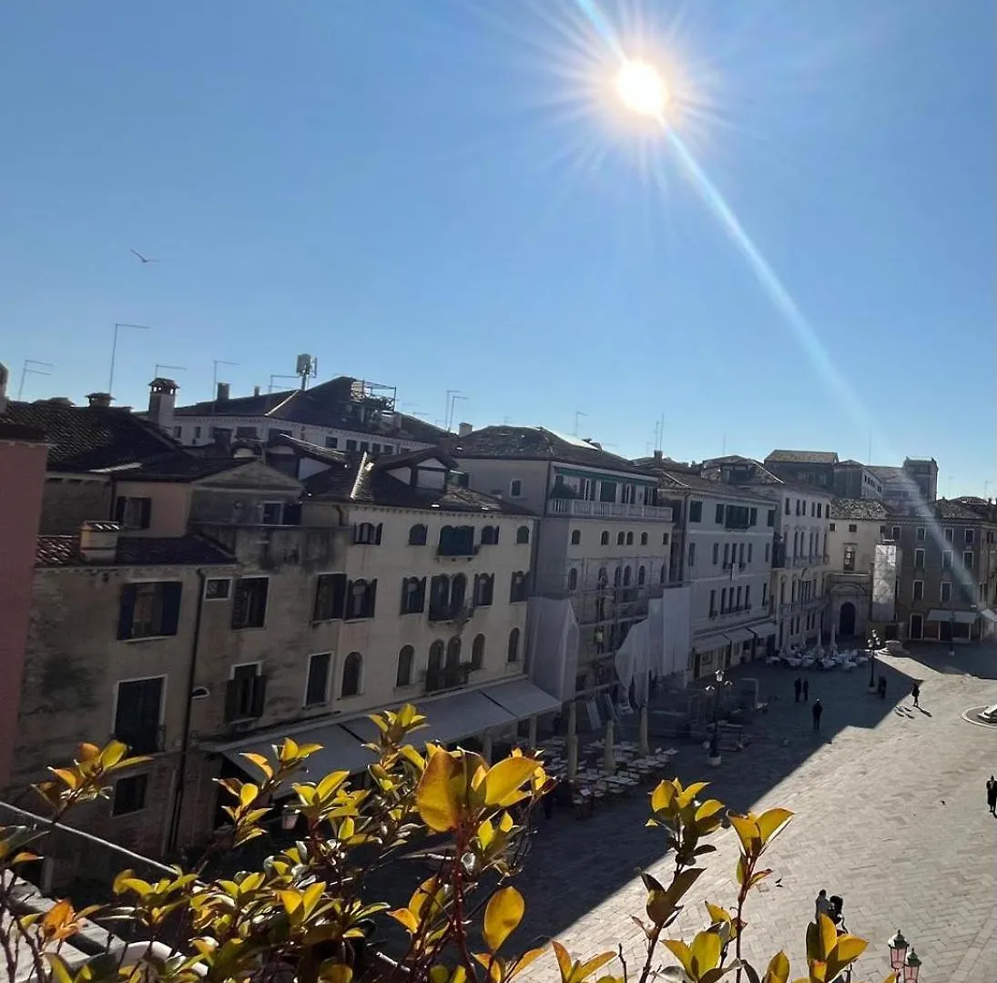 Ca' Morosini 1 & 2 Hotel Veneza 2*,